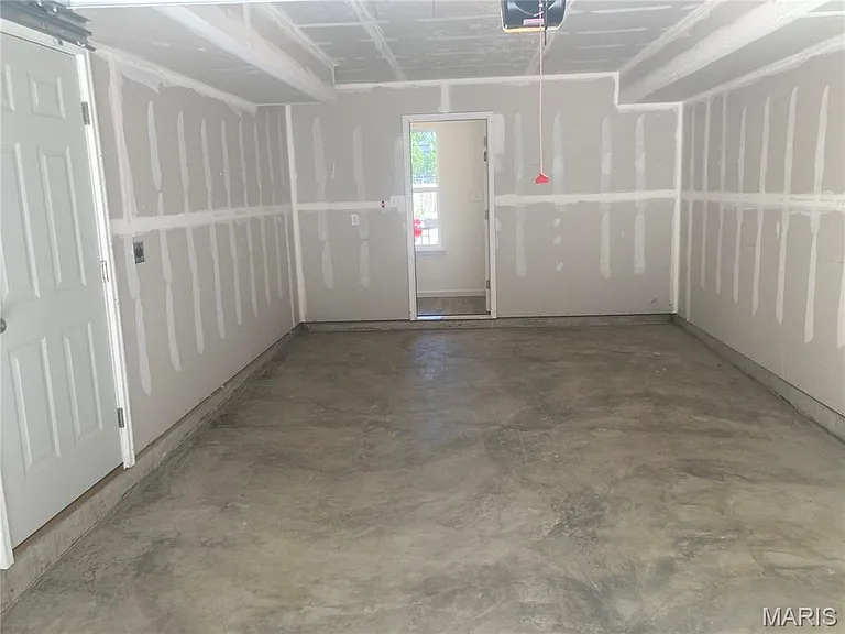 5004 Daggett Ave — Photo 17