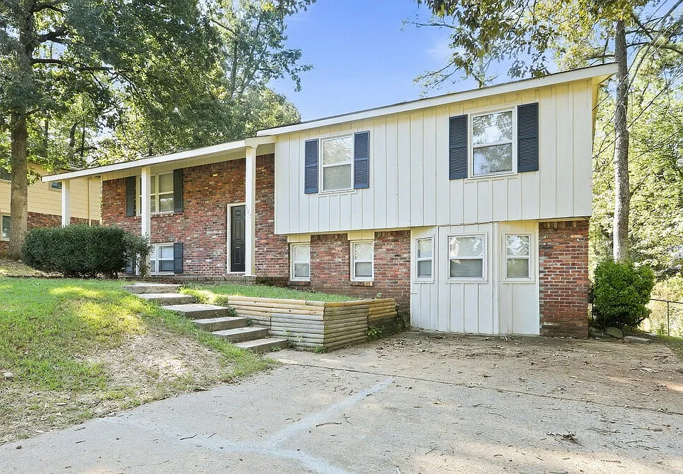 629 16th Ter NW