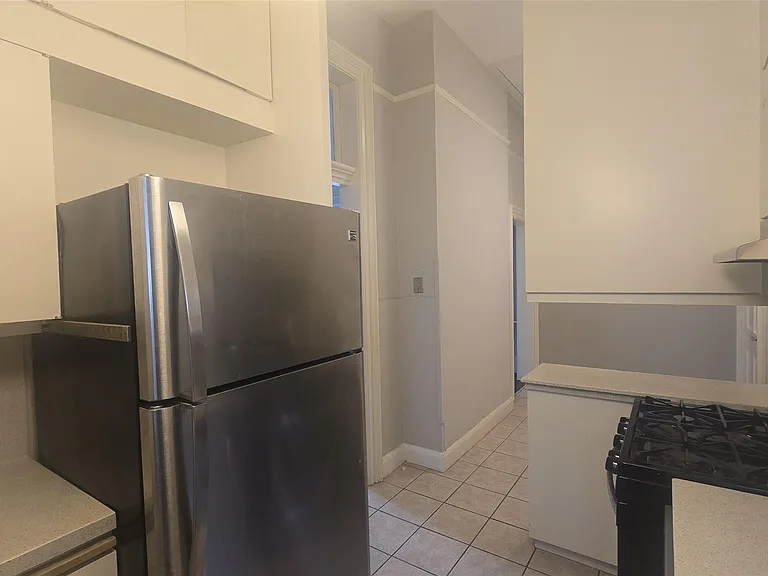800 San Antonio St #5 — Photo 5