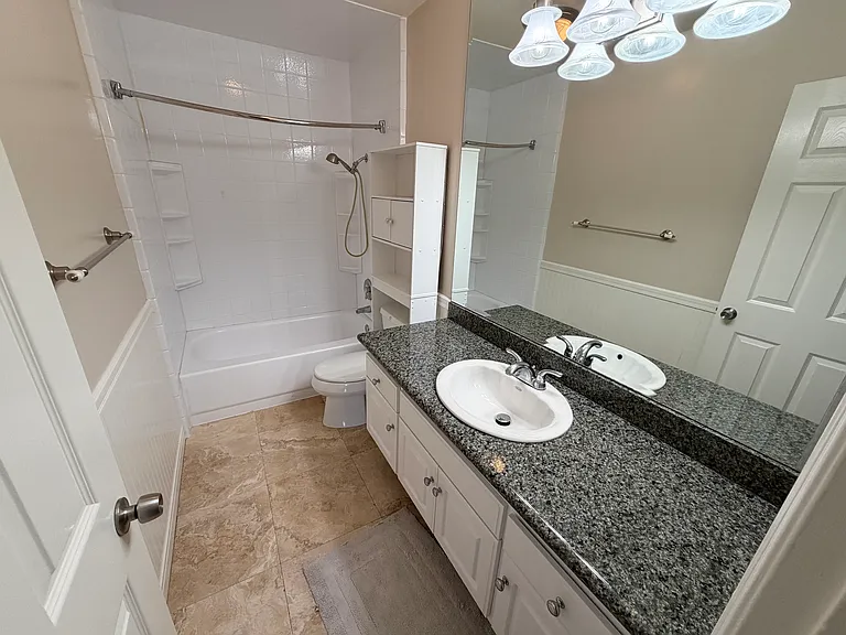 6882 Vista Del Sol Dr — Photo 3