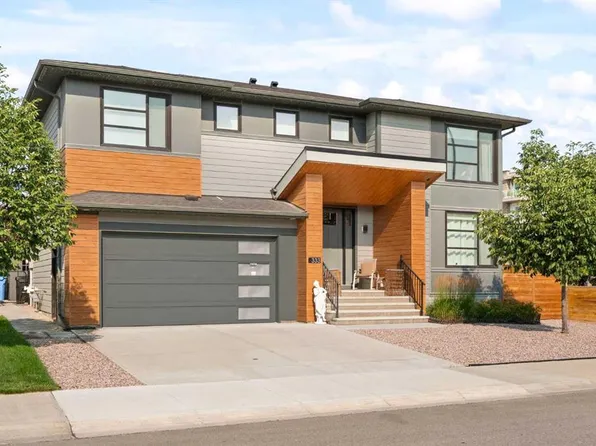 333 E Harvest Hills Way NE, Calgary, AB T3K 2L8