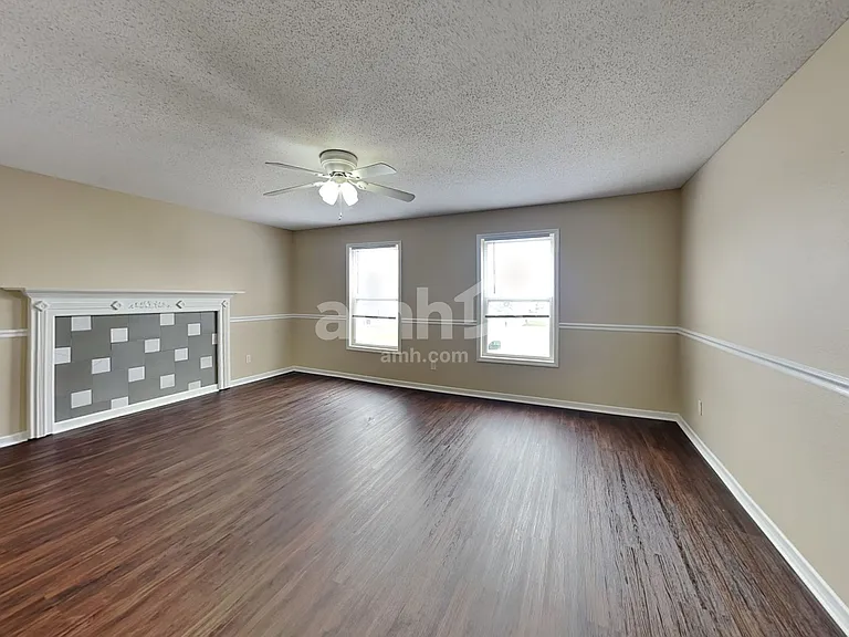 933 Balto Dr — Photo 13