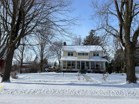 516 N Huron Ave, Spring Valley, MN 55975