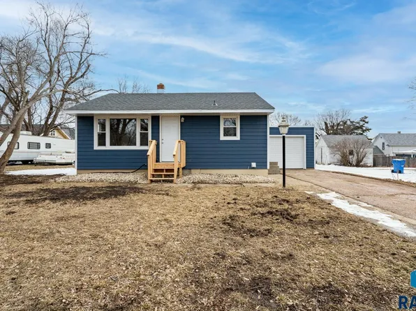 314 N Union Ave, Madison, SD 57042