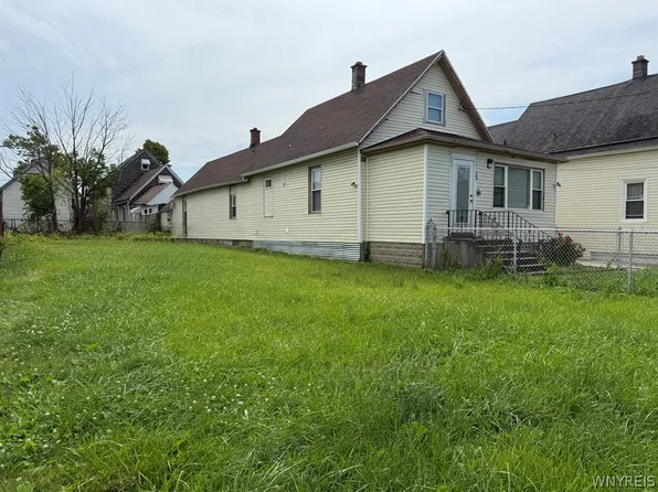 31 Woltz Ave, Buffalo, NY 14212