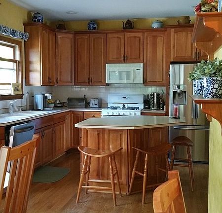 4th image of 3894 Jocelyn Dr