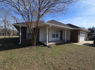 3625 Rhododendron St, Sumter, SC 29154