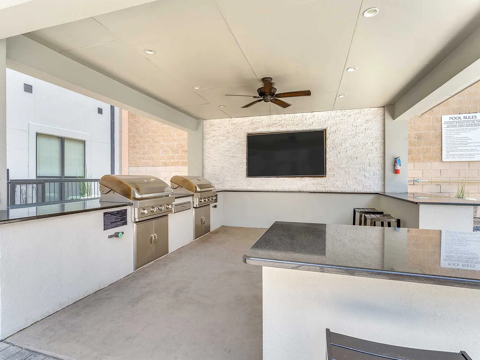 Residences at the Domain — Photo 3