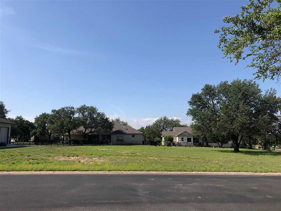1st image of 204 Enclave Dr