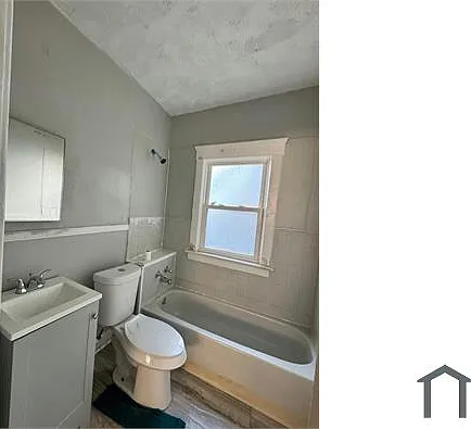1057 E 146th St #1 — Photo 6