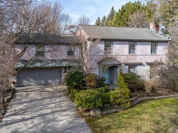 1001 Berkshire Rd, Grosse Pointe Park, MI 48230