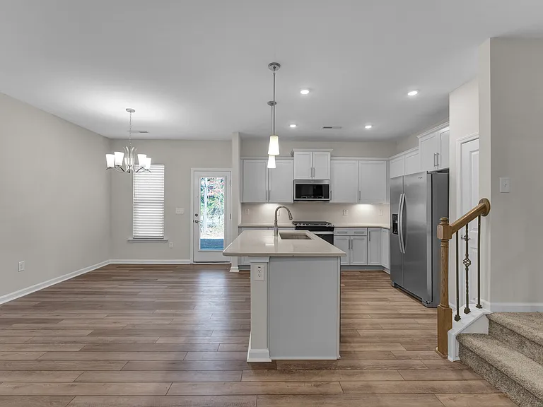 1017 Badlands St — Photo 7
