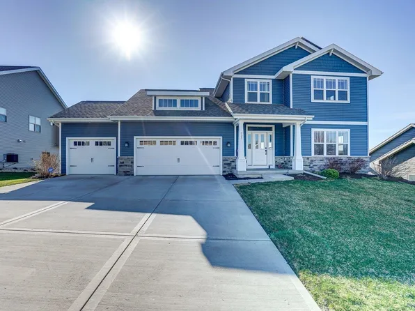 725 Maple Dr, Mount Horeb, WI 53572