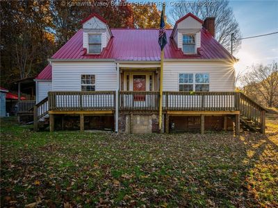 6444 Starlight Dr, Sissonville, WV, 25320