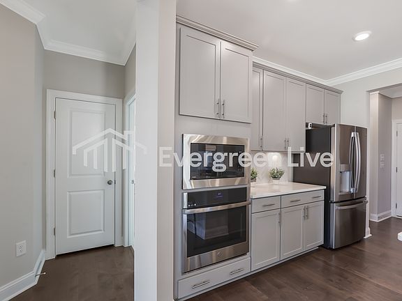3rd image of 1201 Gooding St