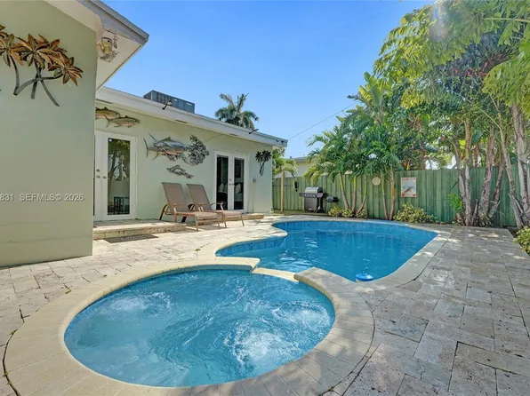 218 SE 4th St, Dania Beach, FL 33004