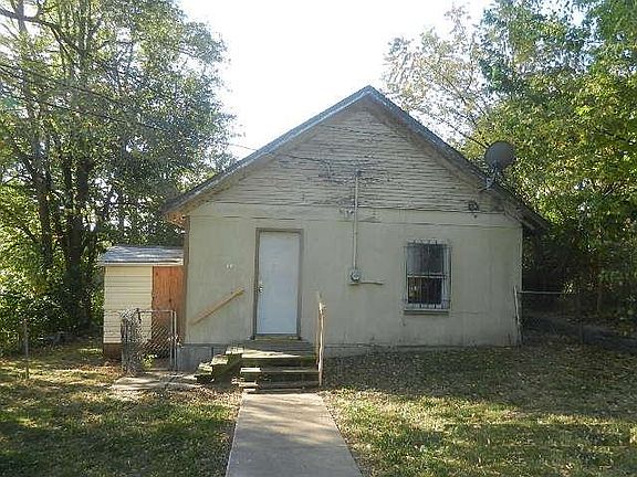 4th image of 1214 Ann Ave