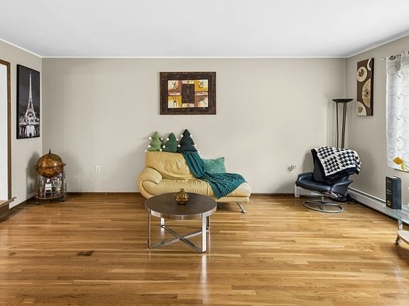 5th image of 40 Vista Dr
