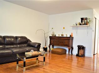 476 Woodbridge St APT 7, Manchester, CT 06042