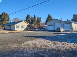 607 N River St, Enterprise, OR 97828