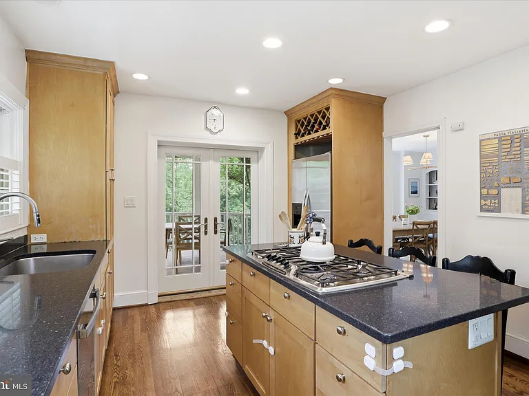 2316 N Stafford St — Photo 11