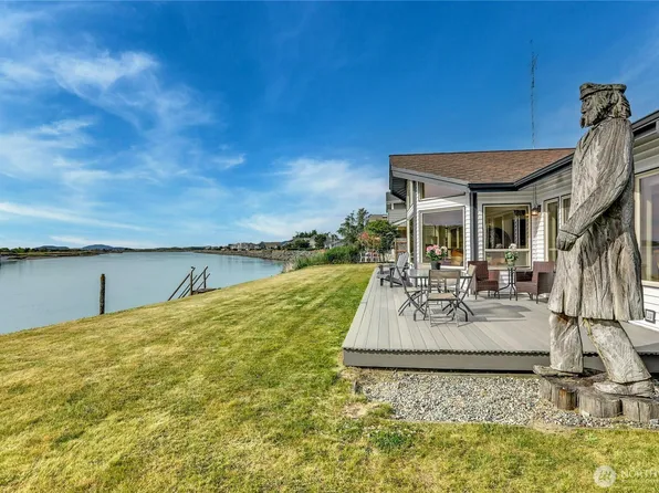 14938 Channel Lane, La Conner, WA 98257