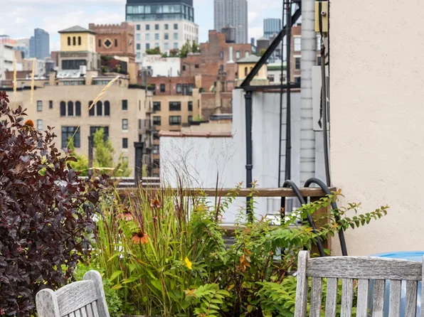 23 Waverly Place image 13 of 15