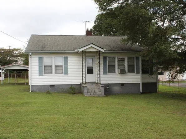 8465 Newman St, Douglasville, GA 30134