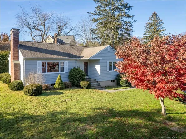 5 Saviano Lane, Westport, CT 06880