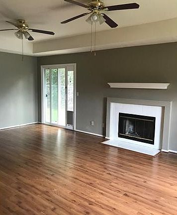 5th image of 292 E Keanahalululu Ln