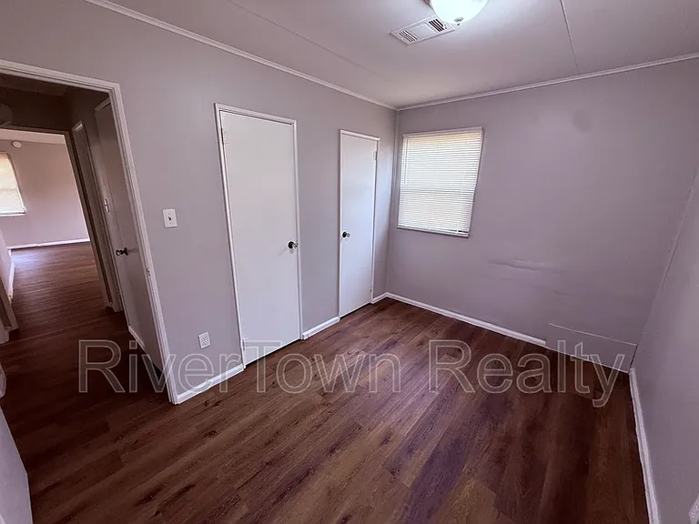 3300 Baskin St — Photo 8
