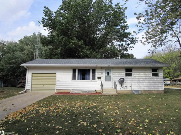 204 Mulford Dr, Iowa Falls, IA 50126