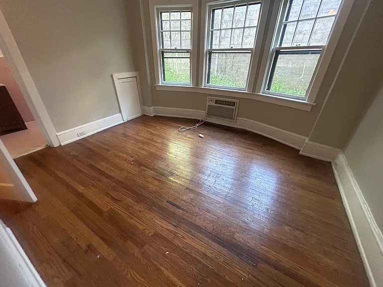 2254 Bryn Mawr Ave #12 — Photo 3