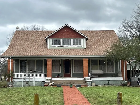 703 N Parmele St, Leonard, TX 75452