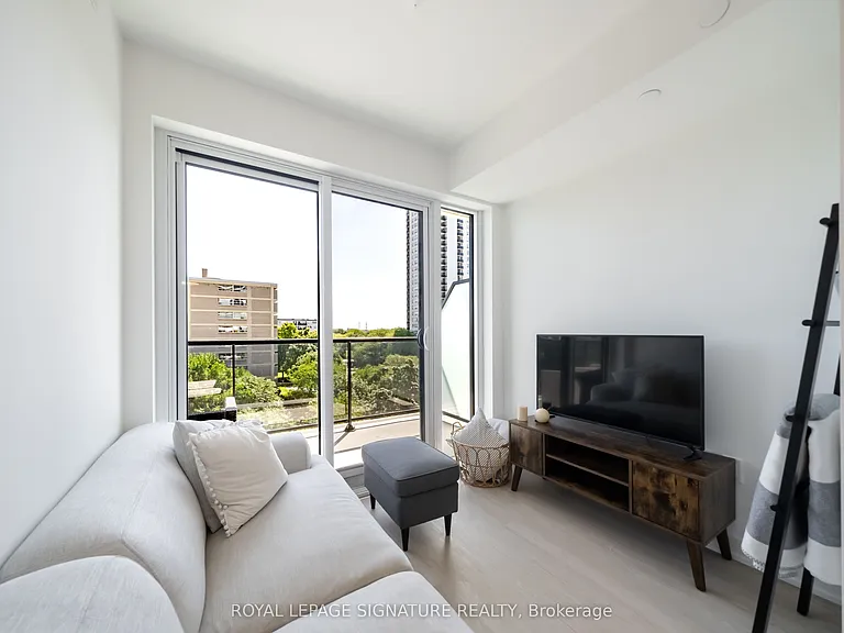 25 Saint Dennis Dr #607 — Photo 5