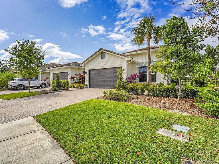19515 Weathervane Way — Photo 4