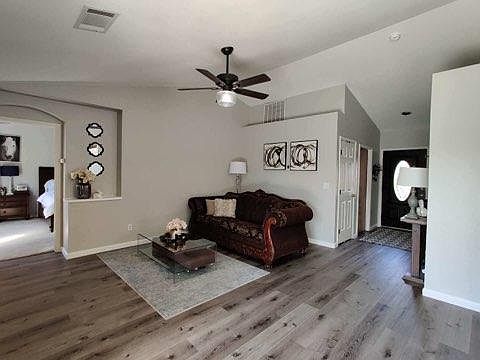 2nd image of 1813 N Matthew Ave