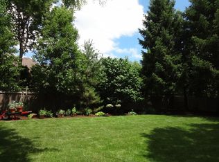 903 Brighton Dr, Wheaton, IL 60189