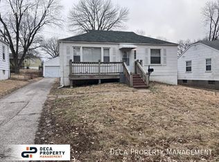 2004 Raft Dr, Saint Louis, MO 63133