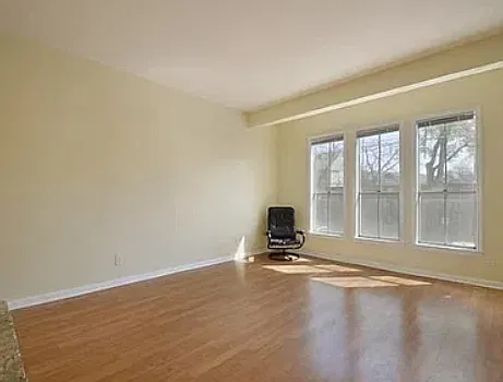 2 bed, 1100 sqft, $2,200 — Photo 1