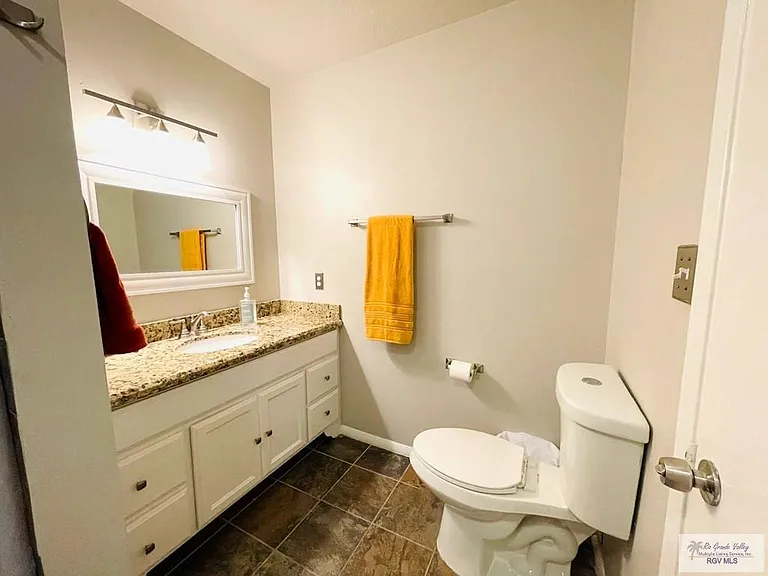 117B Mesquite St — Photo 23