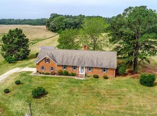 23136 Sandy Point Ln, Suffolk, VA 23434