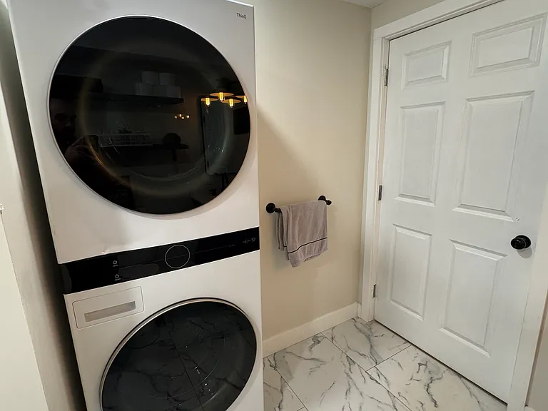 3425 Sharon Dr #2 — Photo 5