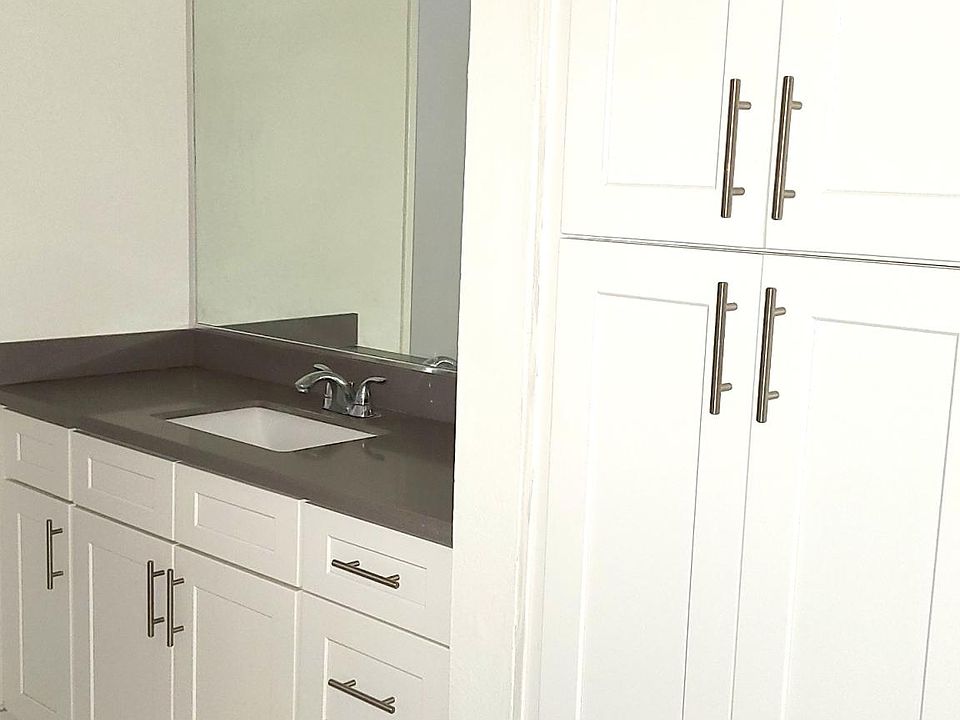 1st image of 909 Westbourne Dr #2112
