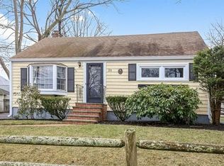 23 Hampshire St, Danvers, MA 01923
