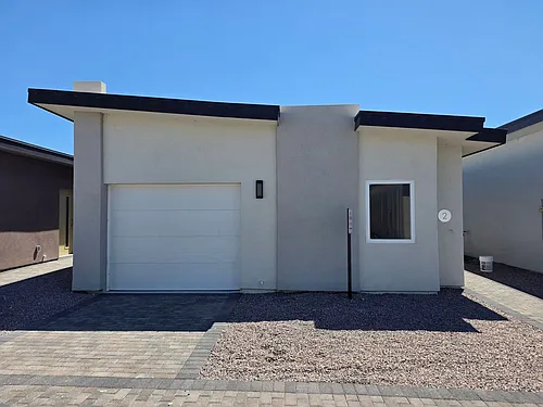 370 Riverfront Dr Photo 1