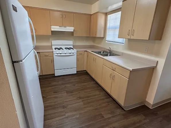 9705 El Camino Real #204, Atascadero, CA 93422