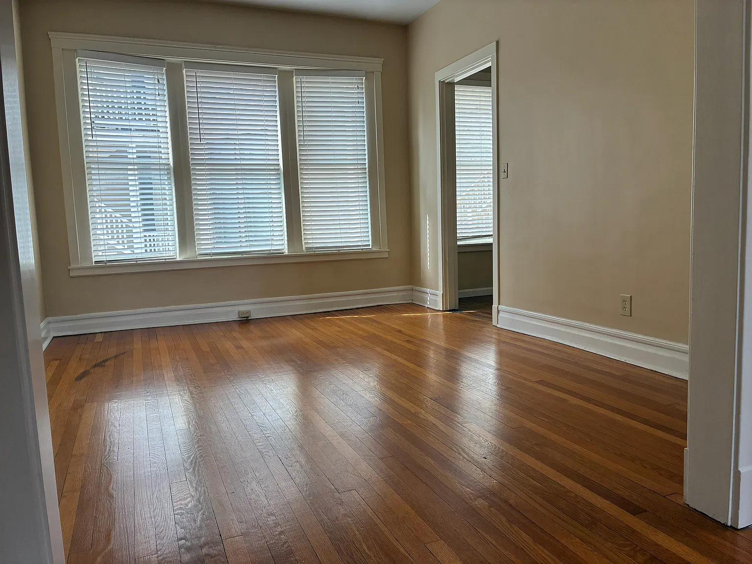 Parkview #17 dining room