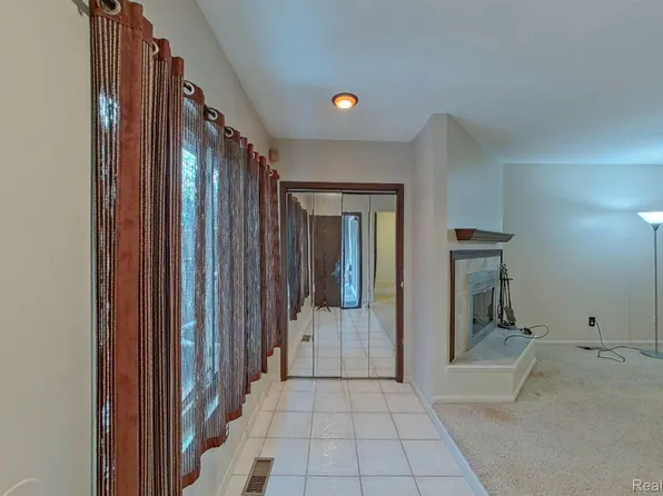 2025 BEEKMAN, Flint Charter Township, MI 48532