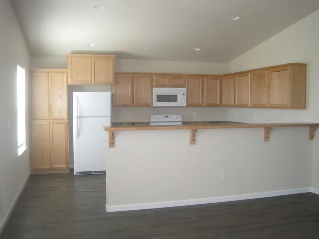 4625 Harbor Vista Blvd #A — Photo 3